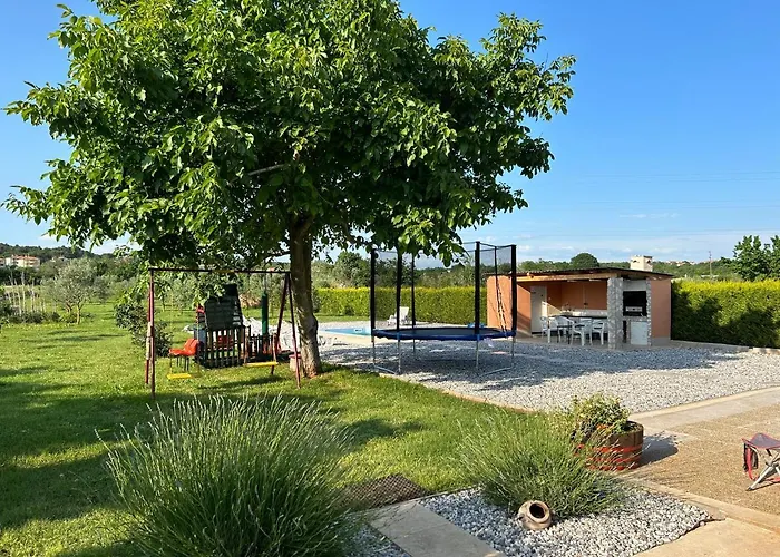 Dora House With Wifi And Outdoor Swimming Pool